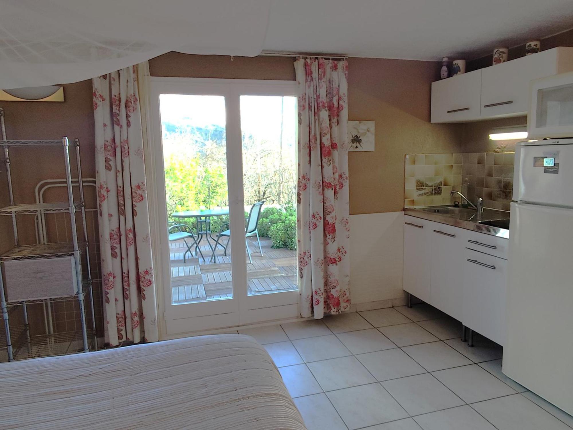 Studio Le Romantique A 20 Kms De Nice Bendéjun Екстериор снимка